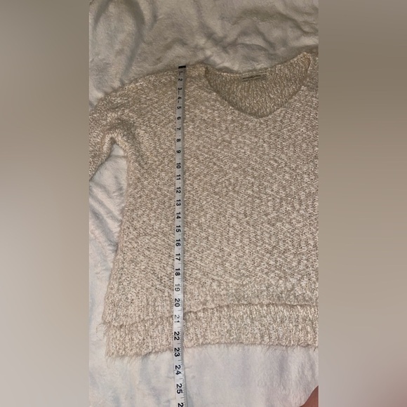 Abercrombie & Fitch V-Neck Fuzzy Sweater metallic threadingXS/S - Picture 8 of 13
